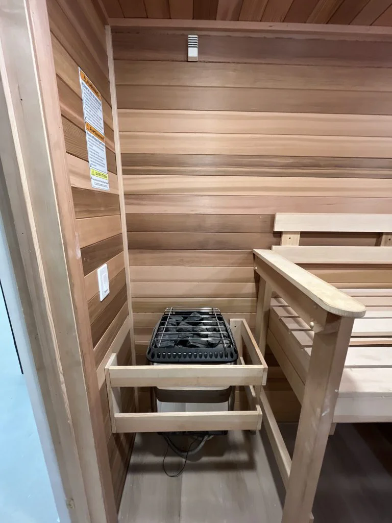 70723429731__320F3130-8A0C-41F4-8780-DBCA1550A407-scaled-768x1024